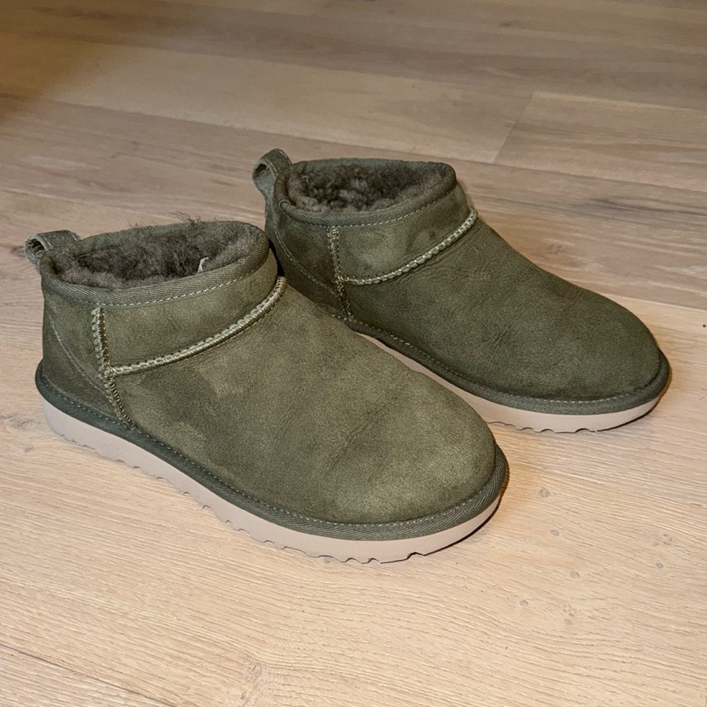 Ultra Mini Uggs - Green